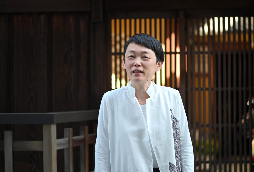 『装いの翼』(岩波書店)刊行記念 トークイベント「三人の女性の、服と人生の物語~いわさきちひろ、茨木のり子、岡上淑子~」 | 八戸ブックセンター